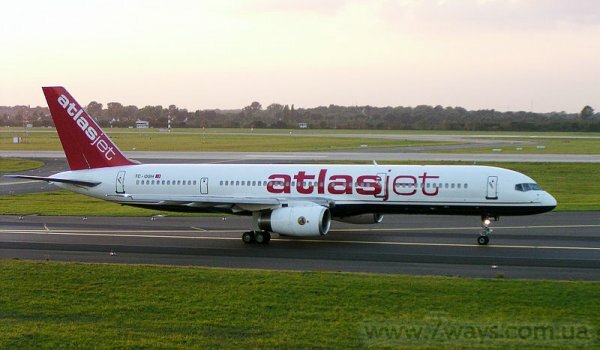Самолет компании AtlasJet